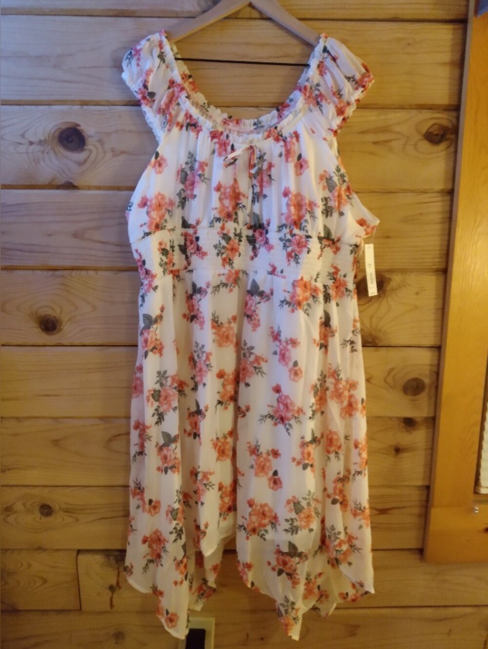 Juniors White And Pink Floral Dress No Boundaries Size XXXL 21 NWT